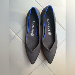 Rothy's the Point in Black, Size 9
